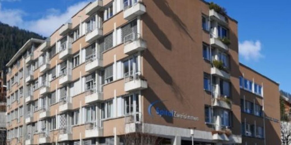 Das Spital Zweisimmen muss sich selber um die Gesundheitsversorgung kümmern.