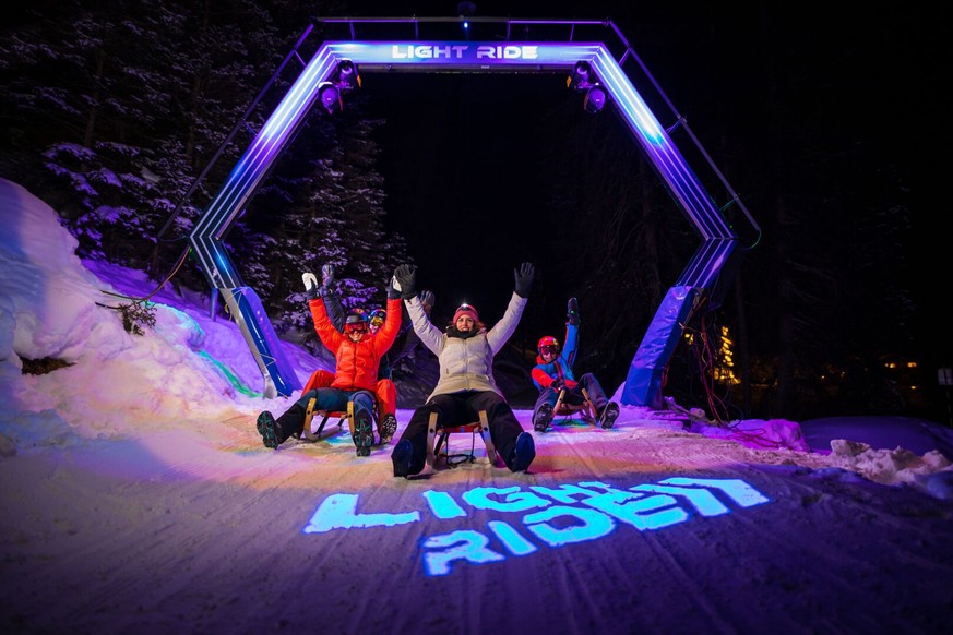 Nachtschlitteln Rauszeit bestes Pisten Light Ride Lenzerheide