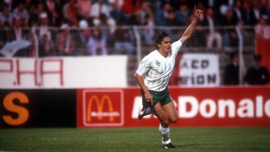 Wynton Rufer SV Werder Bremen - Torjubel