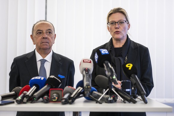 epa12758156 Beatrice Pilloud (R), Attorney General of the Canton of Valais, and Francesco Lo Voi (L), Chief Prosecutor of Rome, speak to media after their meeting between prosecutors of the Canton of  ...