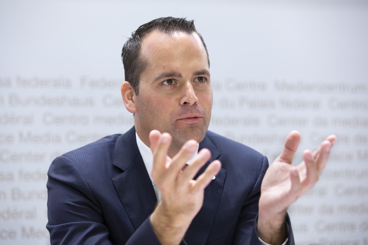Damian Mueller, Staenderat FDP-LU, spricht waehrend einer Medienkonferenz ueber die Umwelt- und Klimapolitik der FDP, am Dienstag, 1. Oktober 2019 in Bern. Die FDP praesentierte eine aktuelle Leistung ...