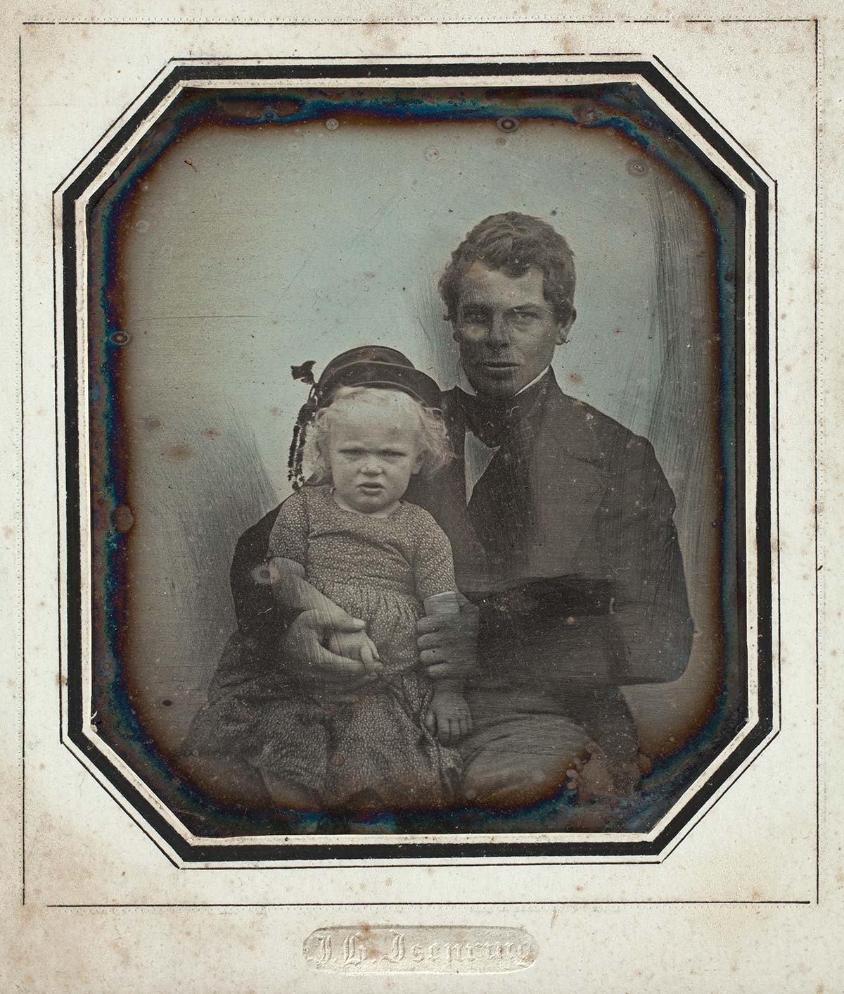 Daguerréotype récemment retrouvé du jeune Johann Baptist Isenring et de son fils.