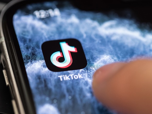 US President Donald Trump is campaigning against the Chinese companies behind WeChat and TikTok.  (archive image)