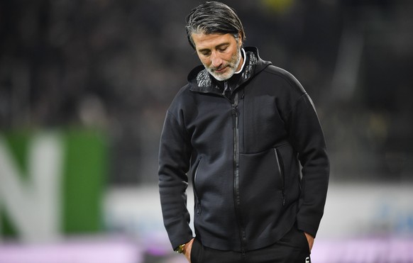 Sions Trainer Murat Yakin, beim Schweizer Cup Achtelfinal Spiel zwischen dem FC St. Gallen und dem FC Sion, am Donnerstag, 1. November 2018, im Kybunpark in St. Gallen. (KEYSTONE/Gian Ehrenzeller)