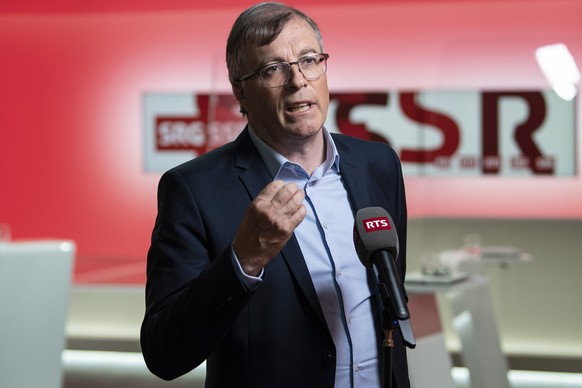 Jean Michel Cina, Verwaltungsratspraesident der SRG spricht an einer Medienkonferenz, am Freitag, 16. April 2021, in Bern. Die Leitung der SRG nimmt Stellung zu Belaestigungsvorwuerfen vom November 20 ...