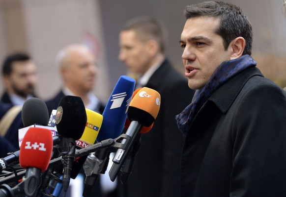 Alexis Tsipras, der Premier Griechenlands erklärt sich den Medien.