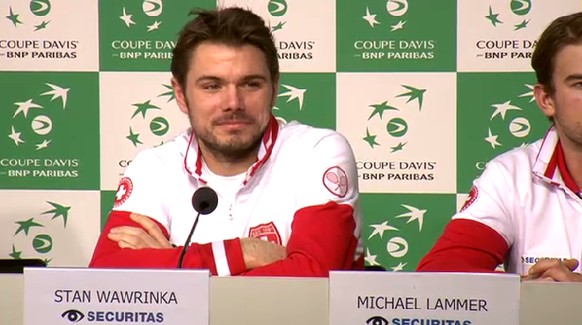Stan Wawrinka macht an der Medienkonferenz einen munteren Eindruck.