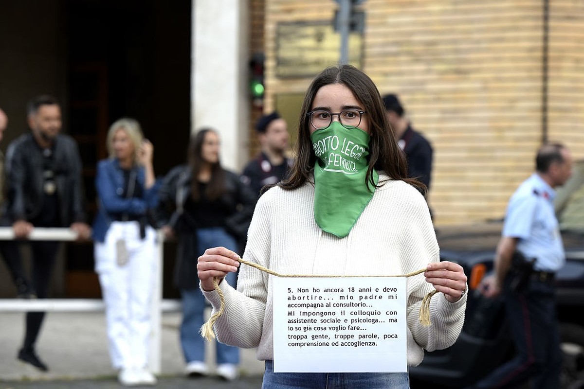 ROME, ITALY - MAY 22: People of the feminist movement "Non Una di Meno" protesting at the Ministry of Health for the right to abortion, free and safe on the anniversary of law 194 , on May 2 ...