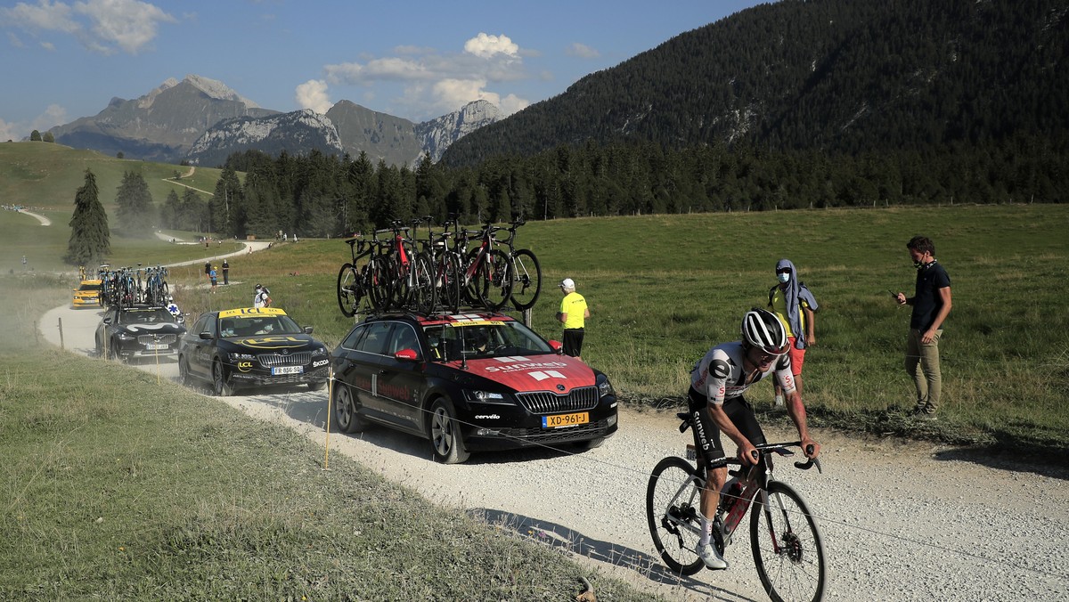 epa08676262 Swiss rider Marc Hirschi of Team Sunweb in action during the 18th stage of the Tour de France cycling race over 175km from Meribel to La-Roche-sur-Foron, France, 17 September 2020. EPA/CHR ...