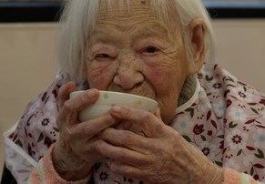 Misao Okawa ist mit 116 Jahren der älteste Mensch der Welt und hat vieles erlebt, wie unser kleiner Geschichtsausflug zeigt.