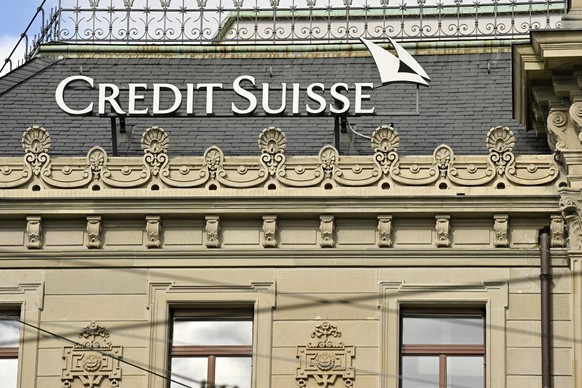 Die Credit Suisse am Zuercher Paradeplatz am Freitag, 25. Februar 2022. (KEYSTONE/Walter Bieri)