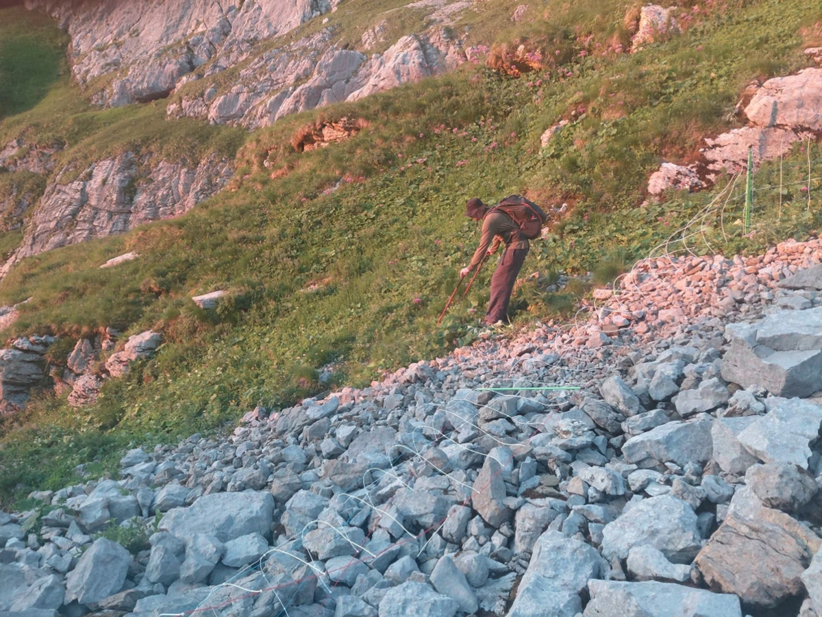 Problèmes dans la vallée de Muota : camping sauvage, dépôts d’ordures et cambriolages