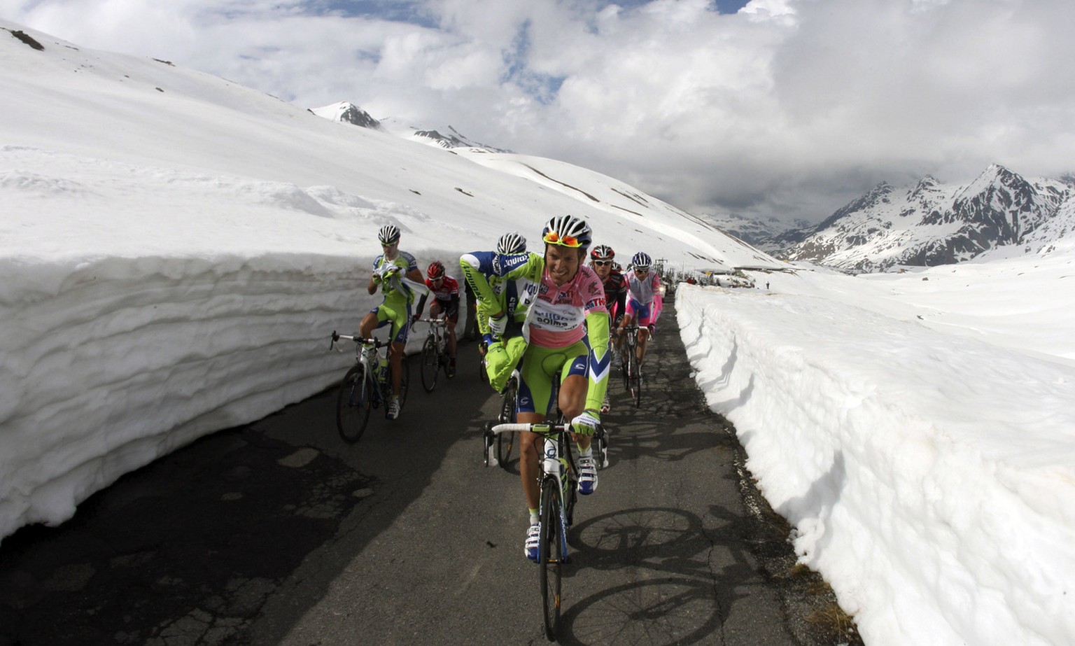 2010 führte der Giro ebenfalls über den Gavia-Pass.