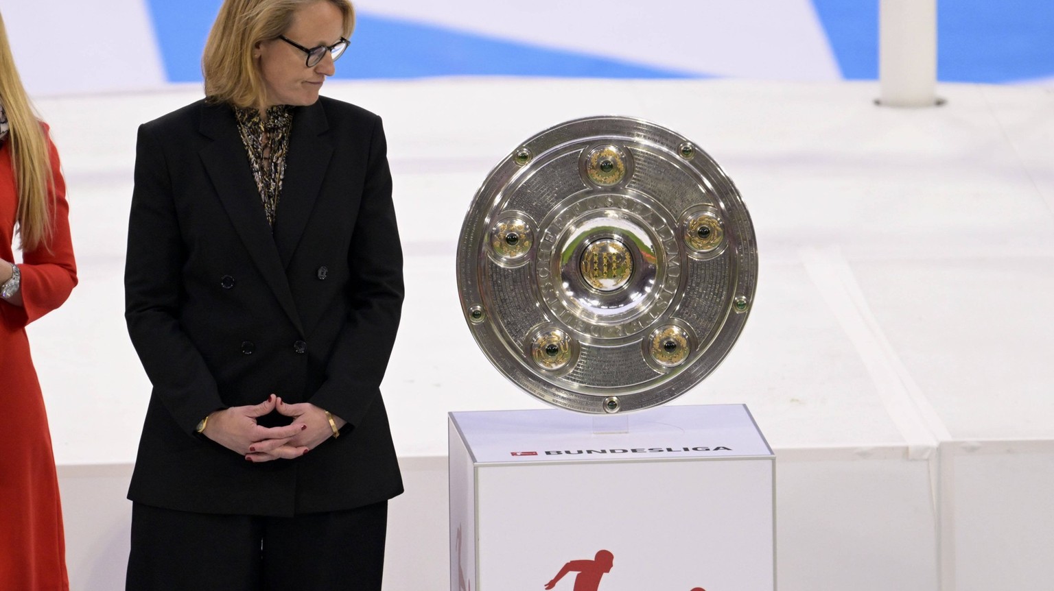 DFL-Chefin Donata Hopfen hat viel vor mit dem deutschen Fussball und der Bundesliga.