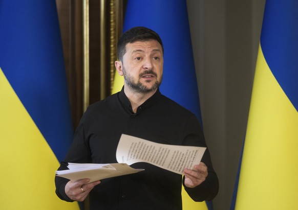 epa12096395 Ukrainian President Volodymyr Zelensky addresses a press conference in Kyiv, Ukraine, 13 May 2025. &#039;I value the Nordic-Baltic Eight countries&#039; support for my readiness to meet pe ...