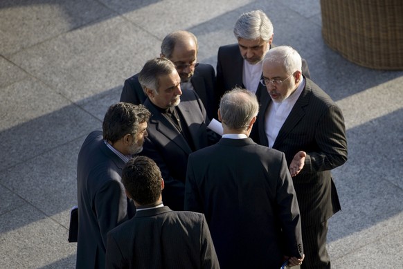 Hoffnung auf eine Lockerung der Sanktionen: Die iranische Delegation im&nbsp;Beau Rivage Palace Hotel in Lausanne am Samstag.