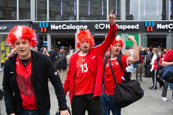 Openning Day Of UEFA In Cologne Swiss football fans are arriving in front of Dom Cathedral on the opening day of UEFA EURO, EM, Europameisterschaft,Fussball 2024 in Cologne, Germany, on June 14, 2024. ...