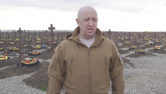 Wagner boss Jewgeni Prigozhin/Yevgeni Prigozhin reports from the front.