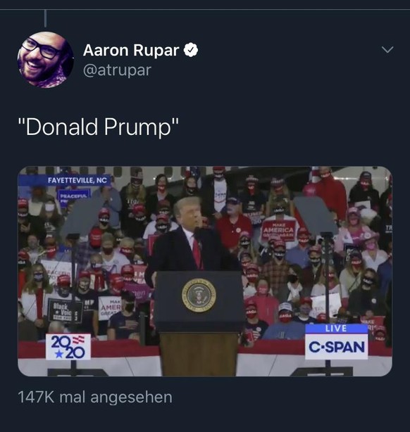 «Crooked Hillary» und Co.: Das sind die 10 «besten» Spitznamen von Trump für seine Gegner
Weiss jetzt nicht, wie ich das finden soll, dass man diesen Beleidigungen auch noch einen solchen Artikel gebe ...