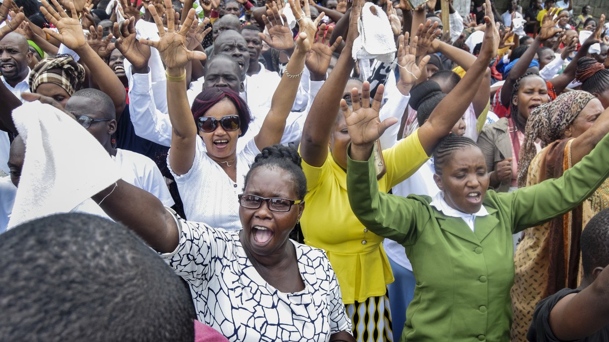 Supporters of Pastor Ezekiel Odero, who was arrested last week in connection to the deaths of dozens of his congregants and is also being investigated for links to controversial Pastor Paul Mackenzie, ...