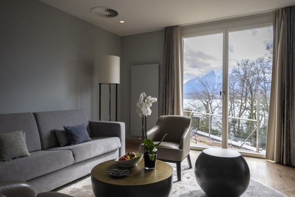 Sicht in die Kueche, am Donnerstag, 13. Marz 2025, im Hotel Seepark in Thun. Die Schweizer Frauen Fussball Nationalmannschaft wird waehrend der Vorbereitung und der Europameisterschaft 2025 in diesem  ...