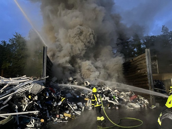 brand in waltenschwil AG elektrobrand elektroschrott 02.07.2024