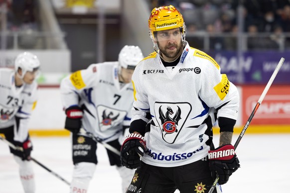 Gotterons PostFinance Top Scorer Christopher DiDomenico im Eishockey Meisterschaftsspiel der National League zwischen EHC Biel und Fribourg-Gotteron, am Samstag, 11. Dezember 2021, in der Tissot Arena ...