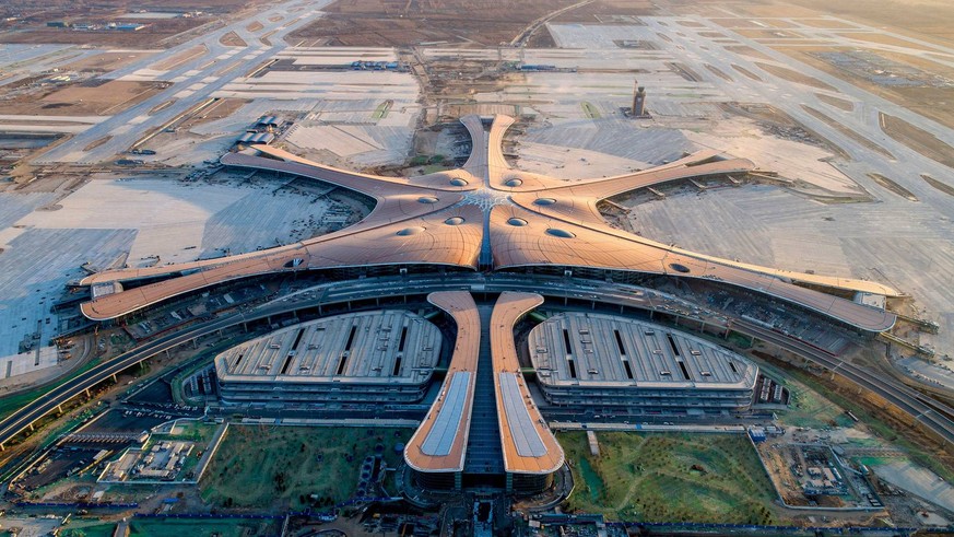 Der neue Pekinger Flughafen im Stadtteil Daxing soll im September in Betrieb genommen werden.