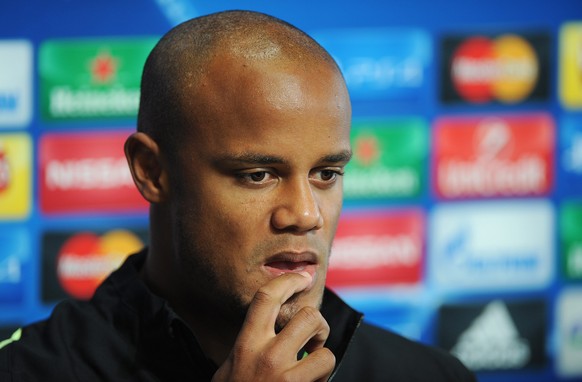epa04930131 Manchester City's Vincent Kompany attends a press conference held at the City Football Academy in Manchester, Britain, 14 September 2015.  Manchester City faces Juventus in a UEFA Champions League group stage match on 15th September 2015.  EPA/PETER POWELL .