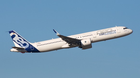 A321neo test-bed on a low gears-up departure from Toulouse.