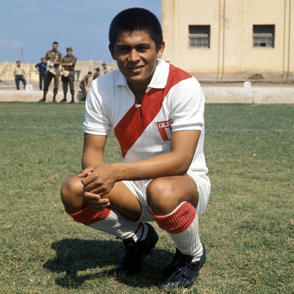 Bildnummer: 05304067 Datum: 30.05.1970 Copyright: imago/Kicker/Metelmann
Hugo Sotil (Peru) - DEUTSCHSPRACHIGE SPORTZEITSCHRIFTEN UND -ZEITUNGEN NUR NACH R