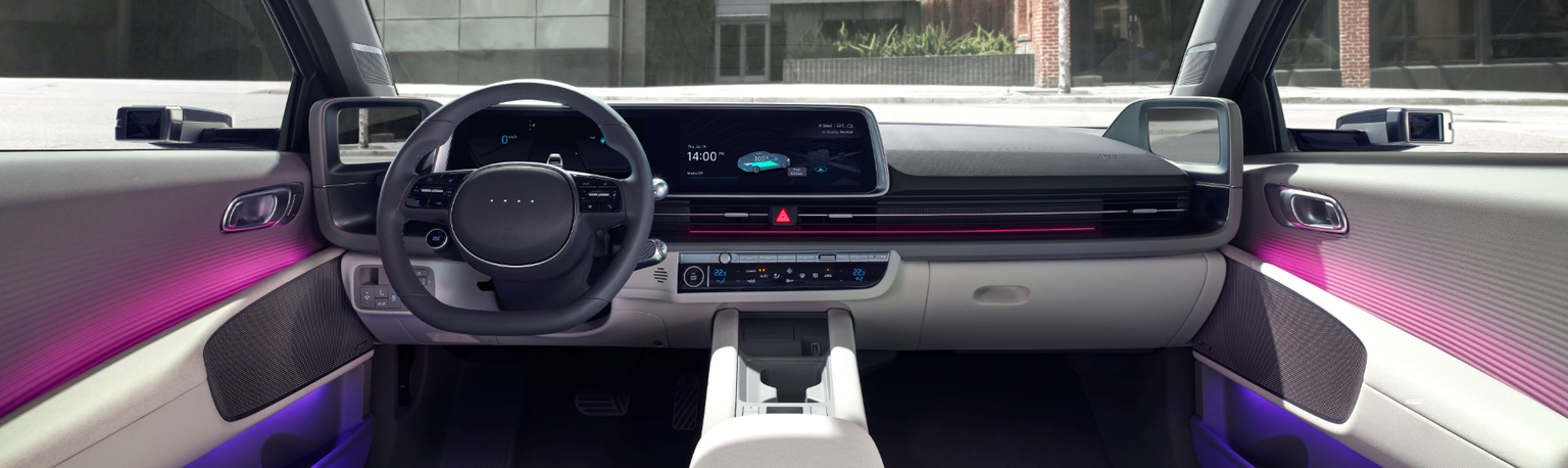 Blick in das Cockpit der kommenden E-Limousine von Hyundai.