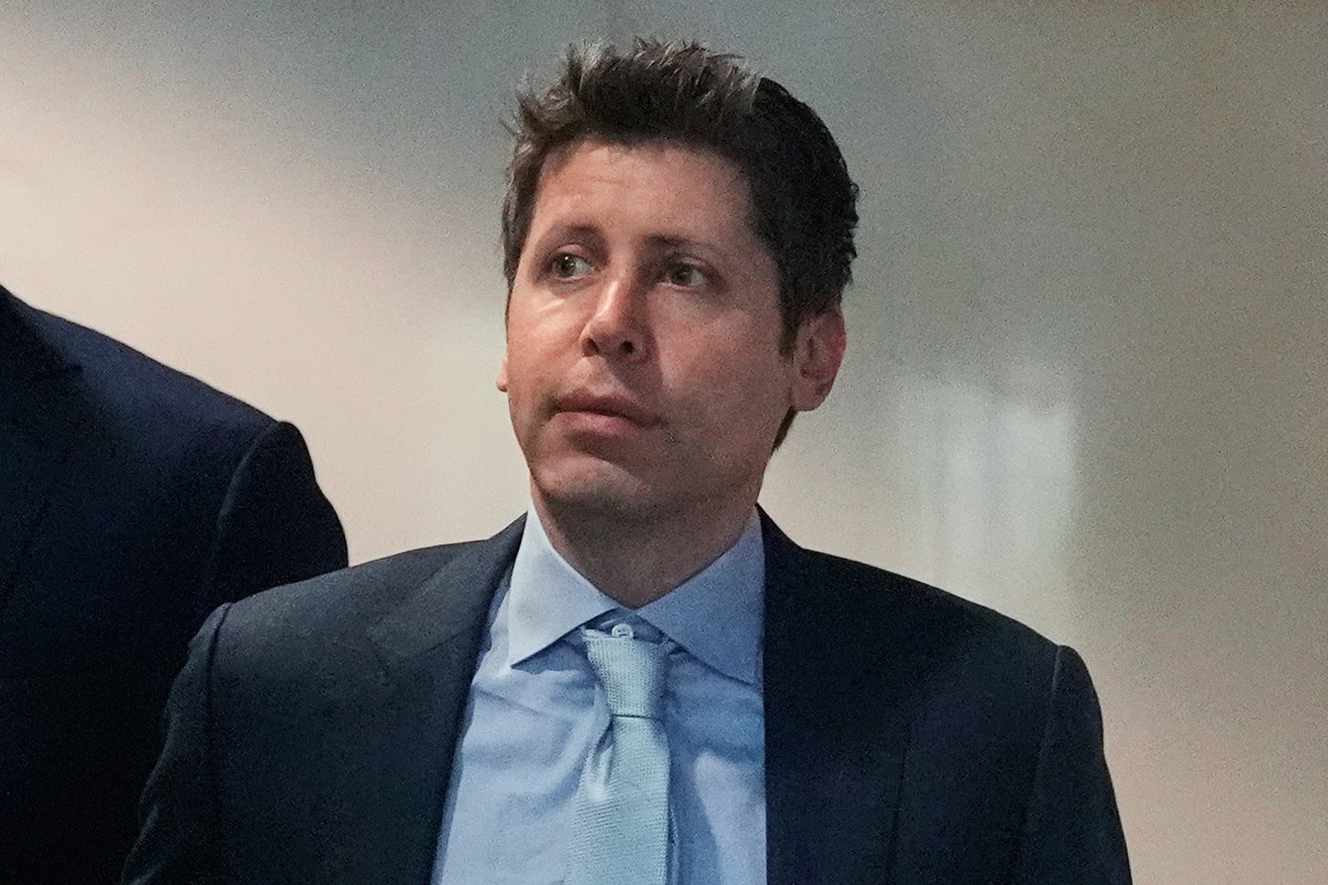 FILE - Sam Altman, CEO of OpenAI, arrives at the U.S. District Court in Oakland, Calif., April 30, 2026. (AP Photo/Godofredo A. Vásquez, File)
Sam Altman,Greg Brockman