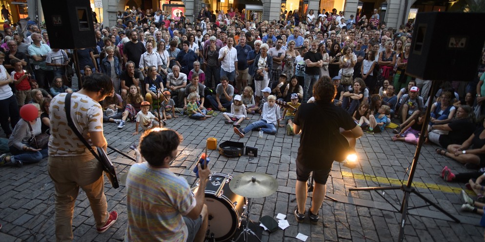 Es gehört wie das Baden in der Aare zum Sommer in Bern – das Buskers. Ein Festival in der Stadt, welches jeweils rund 60'000 Leute anzieht. In rund drei Monaten ist es wieder so weit, anfangs August f ...