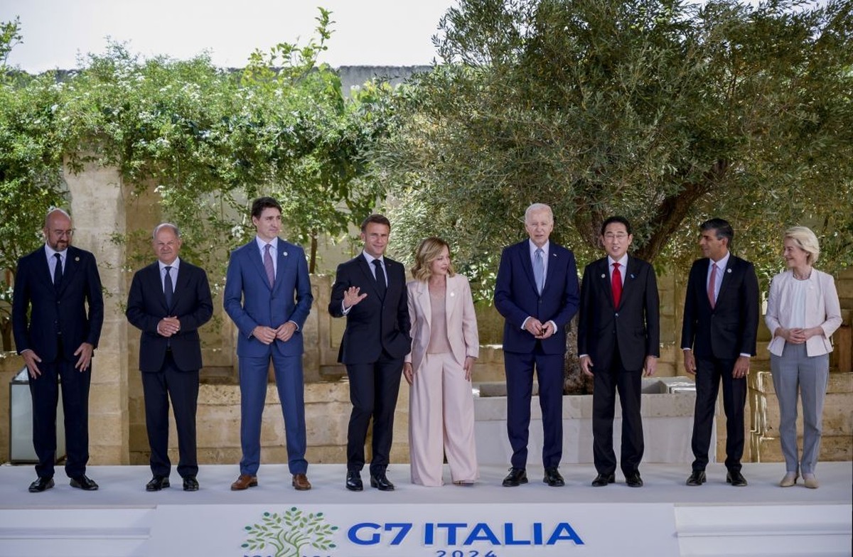 APULIA, ITALY - JUNE 13: European Council President Charles Michell (L), German Chancellor Olaf Scholz (2nd L), Canada Prime Minister Justin Trudeau (3rd L), French President Emmanuel Macron (4th L),  ...