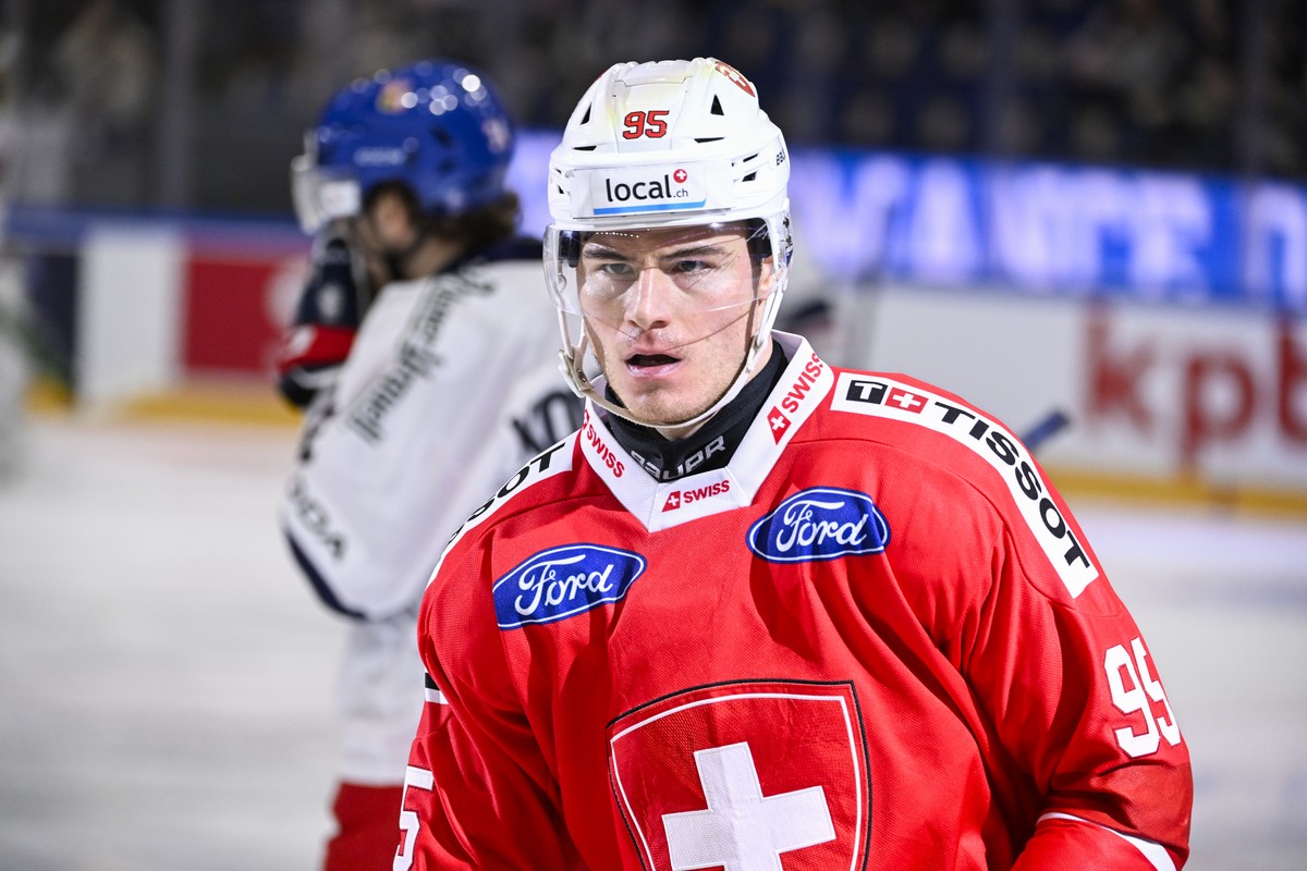 Switzerland's Tyler Moy reacts after scoring during the Beijer Hockey Games (Euro Hockey Tour) ice hockey match between Switzerland and the Czech Republic in L