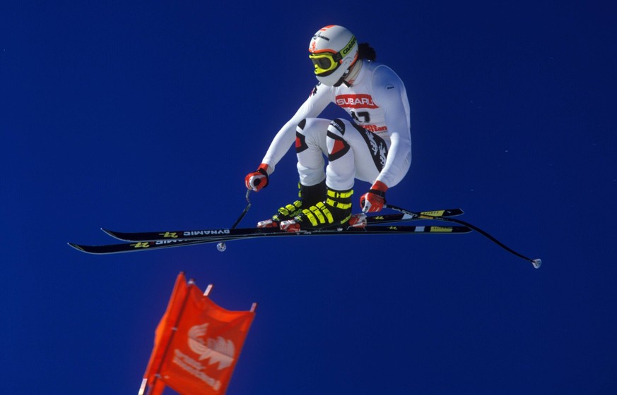 Bildnummer: 15252846 Datum: 31.01.1987 Copyright: imago/Pressefoto Baumann Ski Alpin WM in Crans Montana, Abfahrt: Hubertus von Hohenlohe (Mexiko) beim Sprung; Reg300102 Ski Alpin WM 1987 Crans Montan ...