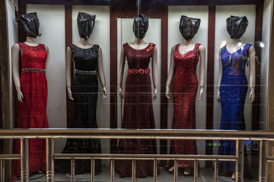 Mannequin&#039;s heads are covered in a women&#039;s dress store store in Kabul, Afghanistan, Monday, Dec. 26, 2022. Under the Taliban, the mannequins in women&#039;s dress shops across the Afghan cap ...