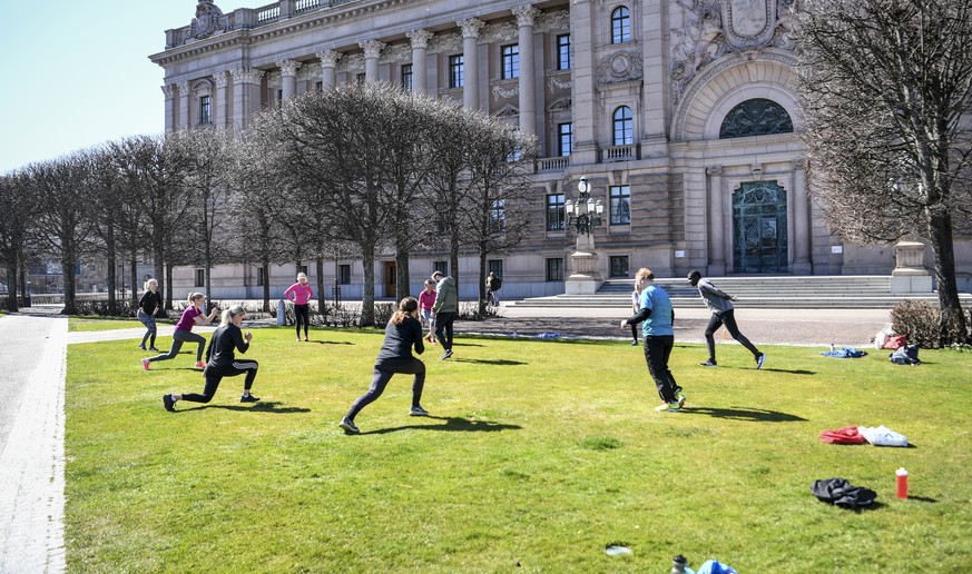 Sport treiben die Schweden momentan oft an der frischen Luft. 