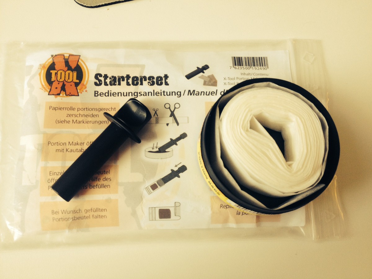 Do it yourself: Portionierer und Stoffbeutelchen zum Selberabfüllen, wie sie die Kioske von Valora derzeit gratis abgeben.