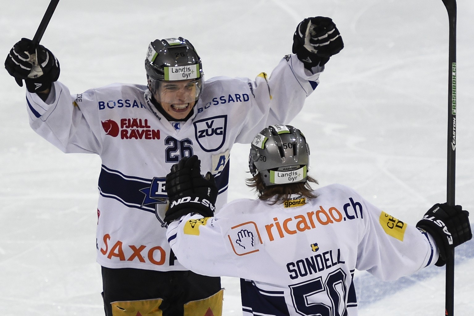 Der EV Zug gewinnt gestern in Davos und beendet die Qualifikation als Vierter.