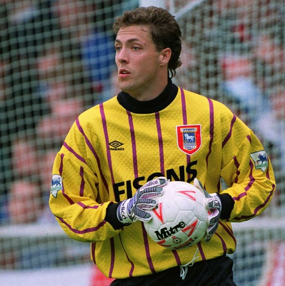 Craig Forrest Ipswich Town FC 08 September 1992 PUBLICATIONxINxGERxSUIxAUTxONLY Copyright: MaryxEvansxAllstarxRichardxSellers 12146729 editorial use only