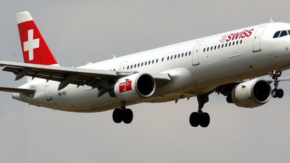 Ein Airbus A 321 der Swiss musste seinen Flug nach Rom wegen Rauchentwicklung in der Kabine abbrechen. (Archivbild)