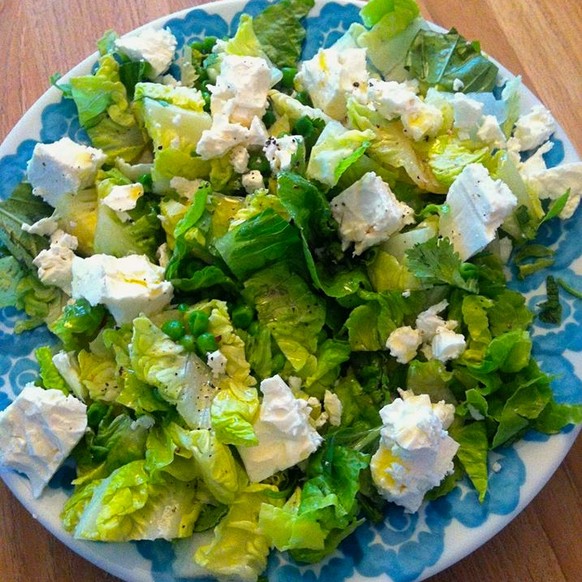 salat feta geissenkäse erbsen essen food