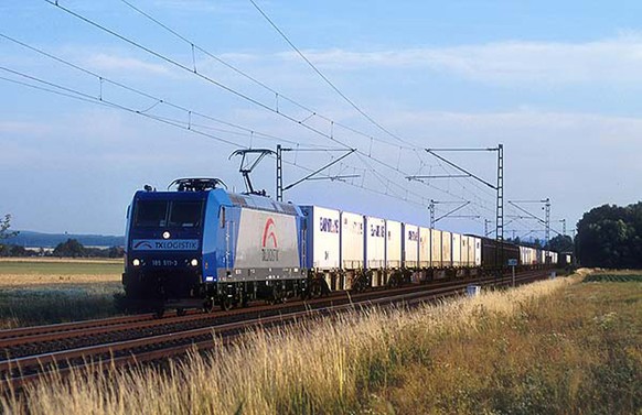 Lkw-Güterzug: Auf einem solchen Güterzug fuhr der 18-Jährige nach Italien.