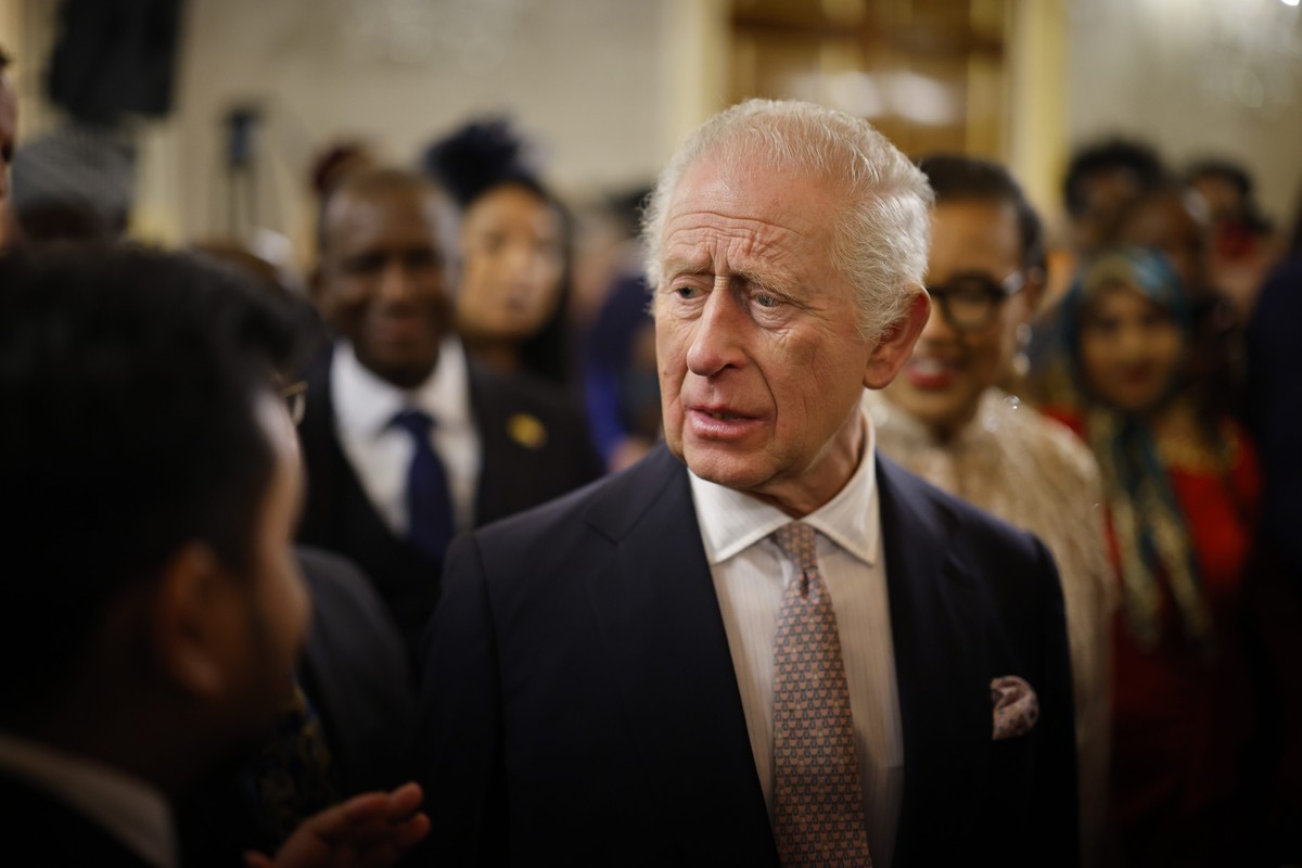 epa11954302 Britain's King Charles III talks to a guest at the Commonwealth Day Reception at Marlborough House, the home of the Commonwealth Secretariat in London, Britain, 10 March 2025. Commonw ...