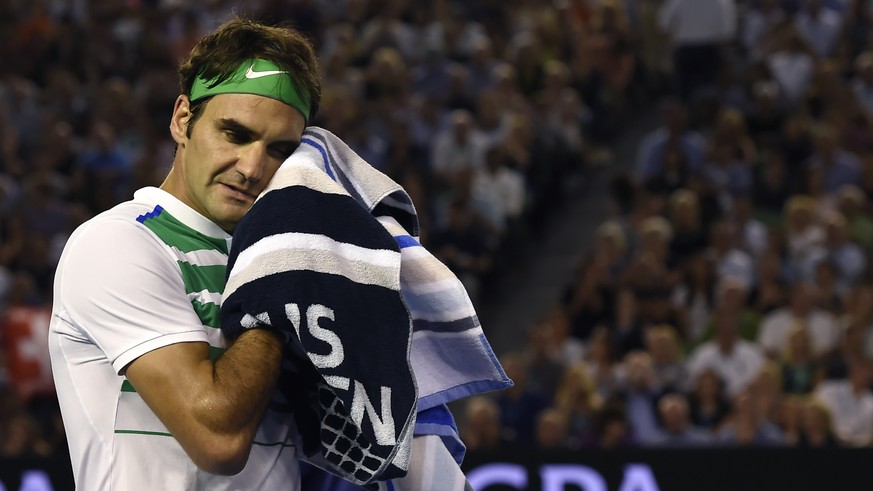 Nach der Enttäuschung über das Ausscheiden in Melbourne muss Roger Federer den nächsten Tiefschlag hinnehmen.