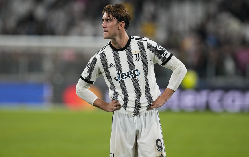 Juventus&#039; Dusan Vlahovic reacts after the end of a Champions League group H soccer match between Juventus and Benfica at the Allianz stadium,Turin, Italy, on Wednesday, Sept. 14, 2022. Benfica wo ...