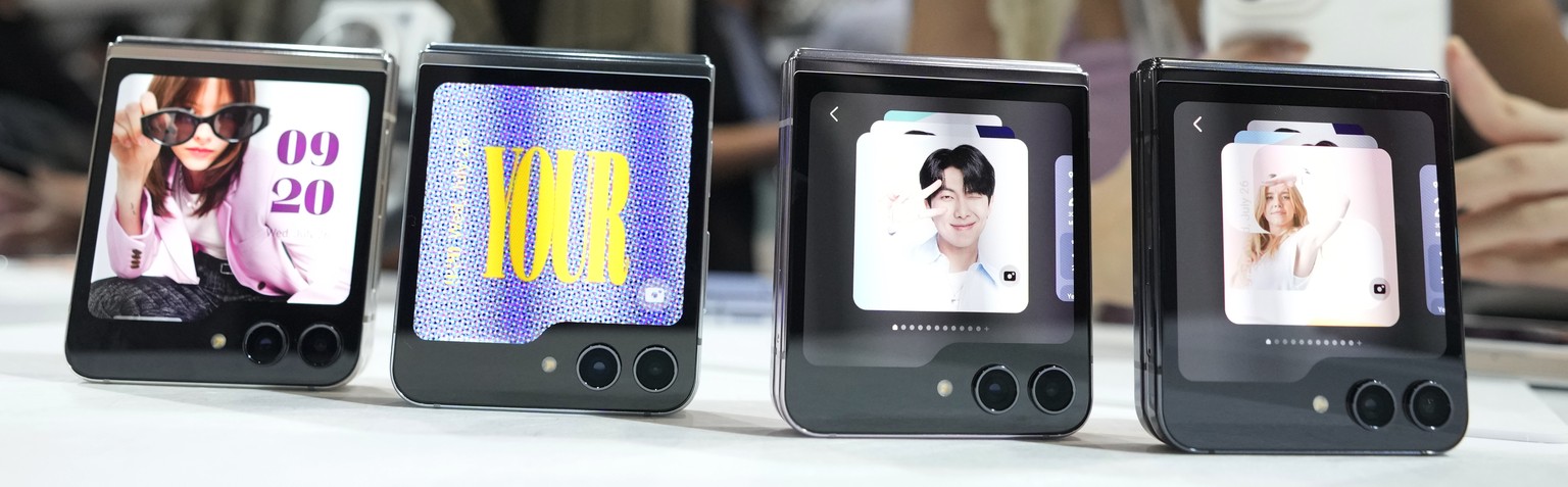 Samsung Galaxy Z Flip 5 Phones displayed during the Galaxy Unpacked 2023 event at the COEX in Seoul, South Korea, Wednesday, July 26, 2023. Samsung Electronics on Wednesday unveiled two foldable smart ...