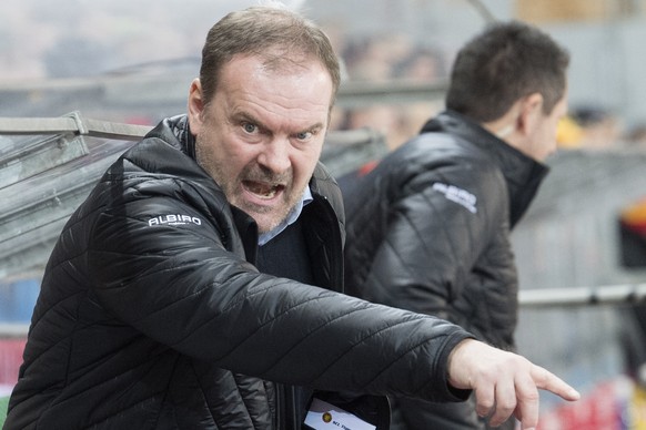 Tigers Head Coach Heinz Ehlers waehrend dem Meisterschaftsspiel der National League zwischen den SCL Tigers und dem Lausanne HC, am Samstag, 18. November 2017 in der Ilfishalle in Langnau. (KEYSTONE/M ...